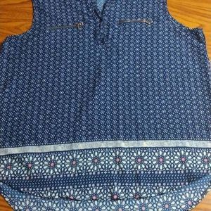 Women's Time To Bloom Sleeveless Tank Top Lightweight Blouse In A Size XL